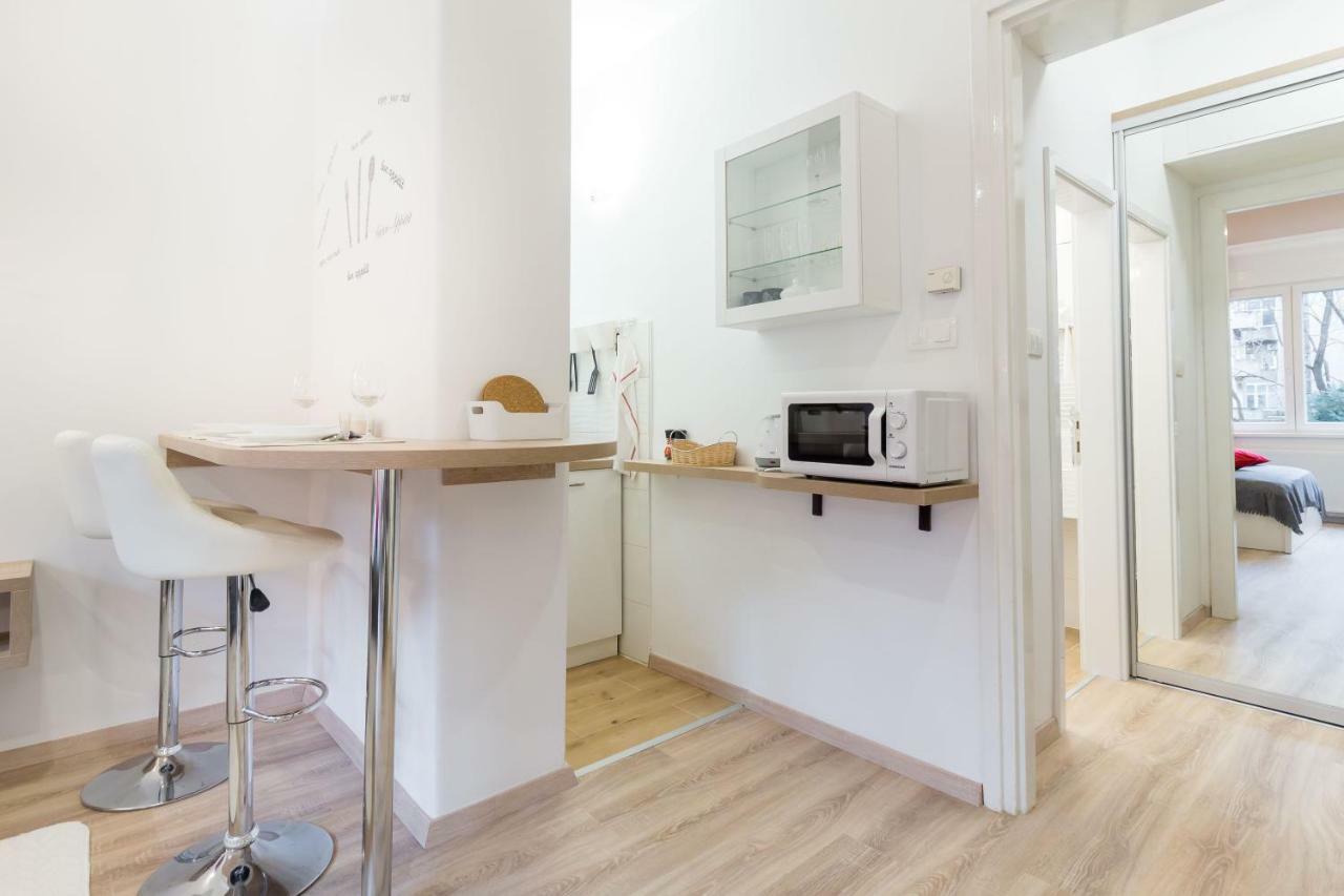 Cosy Romantic Apartment 萨格勒布 外观 照片